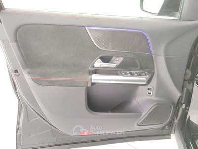 Mercedes-Benz GLA Gla 200 d premium auto Nero usata Livorno