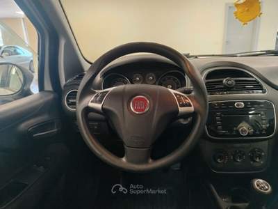 Fiat Punto Punto 1.3 MJT II 75 CV 5 porte Street Bianco usata MONTE URANO