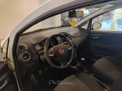 Fiat Punto Punto 1.3 MJT II 75 CV 5 porte Street Bianco usata MONTE URANO