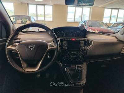 Lancia Ypsilon Ypsilon 1.3 MJT 16V 95 CV 5 porte S&S Gold Bianco usata MONTE URANO