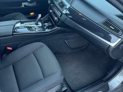 BMW Serie 5 520d TAGLIANDI BMW-trattabile Argento usata Suni