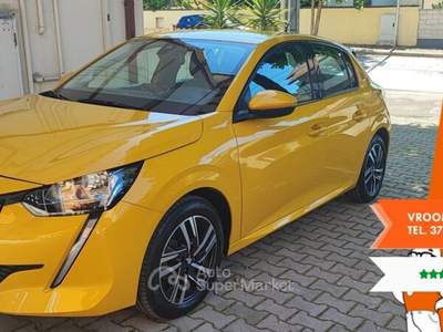 Peugeot 208 208 PureTech 100 Stop&Start EAT8 5 porte Allure Giallo usata Chieti