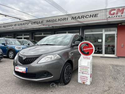 Lancia Ypsilon 1.0 firefly hybrid Silver Plus s&amp;s 70cv Grigio usata NOALE