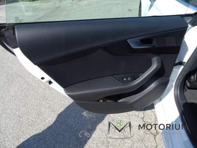 Audi A5 40 2.0 tdi Business 190cv s-tronic Bianco usata Cesena