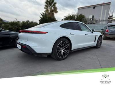 Porsche Taycan Performance Plus Grigio usata Santa Maria a Vico