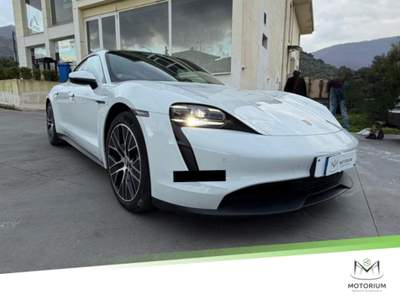 Porsche Taycan Performance Plus Grigio usata Santa Maria a Vico