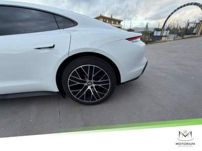 Porsche Taycan Performance Plus Grigio usata Santa Maria a Vico