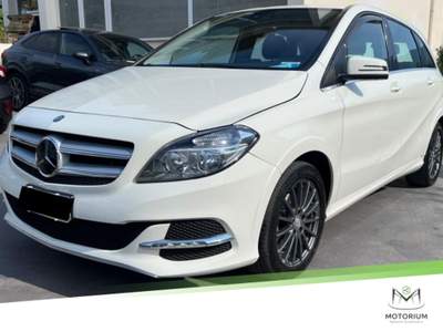 Mercedes-Benz Classe B e Sport Bianco usata Santa Maria a Vico