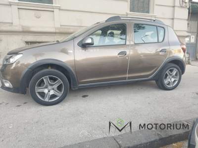 Dacia Sandero 0.9 TCE 75 CV usata Napoli