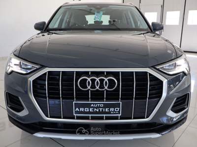 Audi Q3 35 2.0 tdi Business Advanced s-tronic Rosso usata Ceglie Messapica