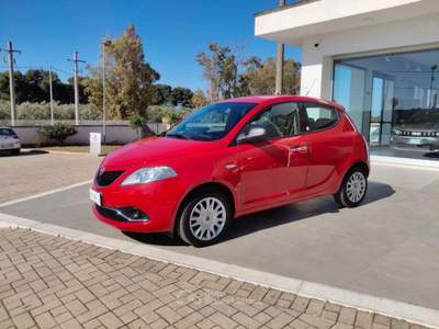 Lancia Ypsilon  1.2 Silver ecochic Gpl 69cv Rosso usata Alessano