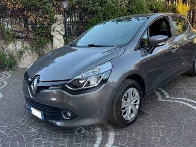 Renault Clio 1.2 75 CV 5p. Intens Grigio usata ANGRI
