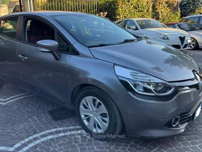 Renault Clio 1.2 75 CV 5p. Intens Grigio usata ANGRI