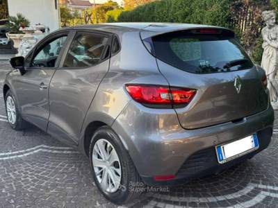 Renault Clio 1.2 75 CV 5p. Intens Grigio usata ANGRI