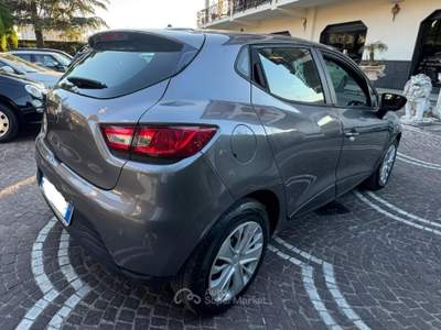 Renault Clio 1.2 75 CV 5p. Intens Grigio usata ANGRI
