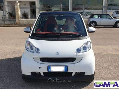 Smart ForTwo 1000 52 kW MHD coupé passion Bianco usata Poggiardo