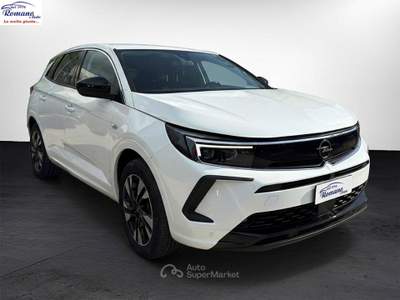 Opel Grandland  1.5 ecotec Business Elegance 130cv at8 Bianco usata Sant'Anastasia