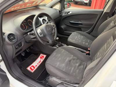 Opel Corsa 5p 1.2 Club 85cv, NEOPATENTATI OK! Bianco usata Codroipo