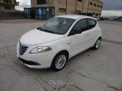 Lancia Ypsilon 1.3 mjt Gold s GARANTITA FULL OPTIONAL Bianco usata Ariano Irpino