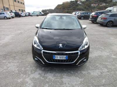 Peugeot 208 5p 1.6 bluehdi Allure 75cv GARANTITA FULL OPT Nero usata Ariano Irpino