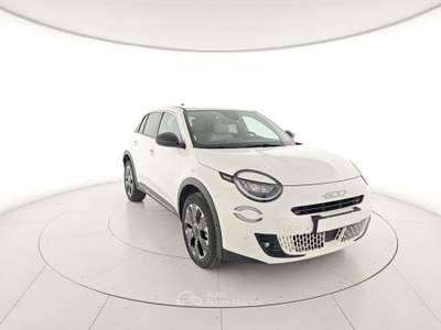 Fiat 600 Hybrid 110 CV DCT MHEV La Prima Bianco usata Capua