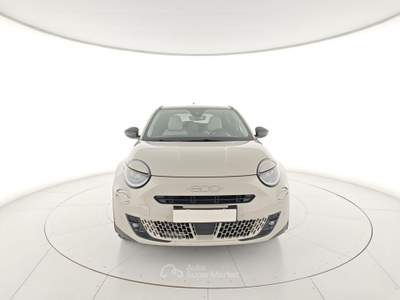 Fiat 600 Hybrid 110 CV DCT MHEV La Prima Beige usata Capua