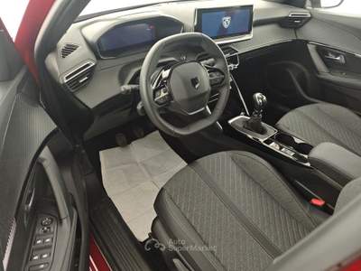 Peugeot 2008 PureTech 100 S&S Allure Rosso usata Capua