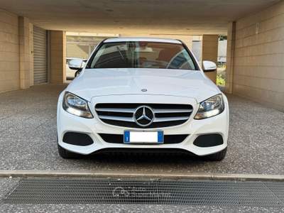 Mercedes-Benz Classe C C 180 BlueTEC 1.6 Automatic Executive 115 cv Bianco usata SANTERAMO IN COLLE