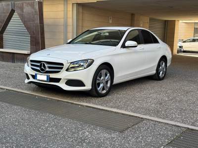 Mercedes-Benz Classe C C 180 BlueTEC 1.6 Automatic Executive 115 cv Bianco usata SANTERAMO IN COLLE