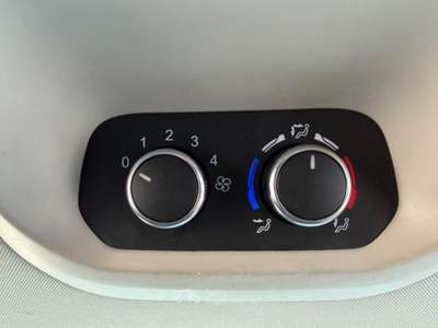 Ford Tourneo Custom 320 2.0 EcoBlue 130CV MHEV PL Tit. Grigio usata Roma