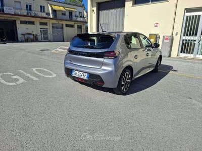 Peugeot 208 208 II 2023 1.2 puretech Style s Blu/Azzurro usata Rimini