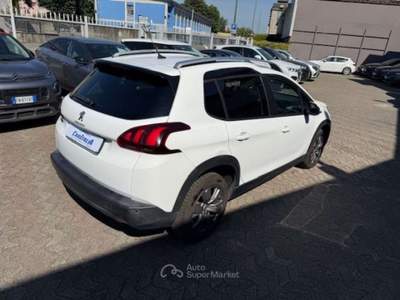Peugeot 2008 1° serie PureTech Turbo 110 S&S Signature Bianco usata Sesto San Giovanni