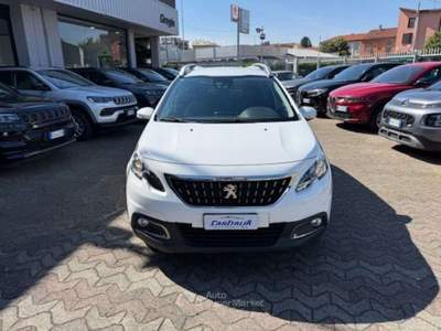 Peugeot 2008 1° serie PureTech Turbo 110 S&S Signature Bianco usata Sesto San Giovanni