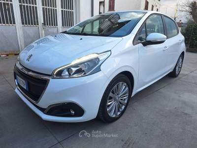 Peugeot 208 Peugeot 208 1.2 Bianco usata Mirabella Eclano