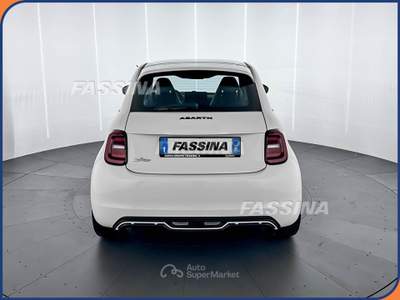Abarth 500e 500e 42 kWh 155cv  Bianco usata Milano