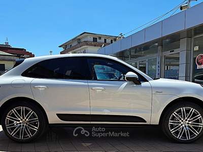Porsche Macan Macan 3.0d S 250cv pdk my16 Bianco usata Casoria