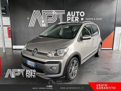 Volkswagen up! up! 5p 1.0 Cross up! 75cv Argento usata Marano di Napoli