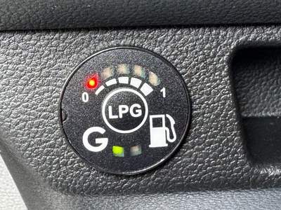 Renault Clio 1.0 TCE 74KW ECO-G TECHNO #sedriscaldati #volriscaldato Grigio usata Spinea