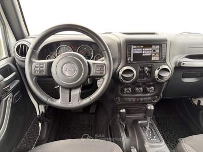 Jeep Wrangler 2.8 CRD Unlimited Rubicon Auto Bianco usata Varese