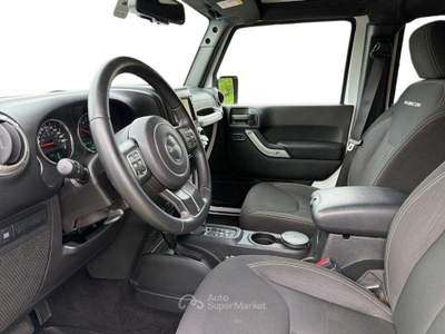 Jeep Wrangler 2.8 CRD Unlimited Rubicon Auto Bianco usata Varese
