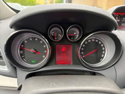 Opel Mokka 1.4T Cosmo 140cv Start&Stop 4x4 MT6 Bianco usata Varese