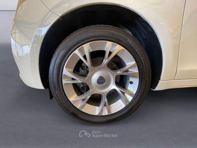 Lancia Ypsilon 1.2 69cv Platinum Bianco usata MONOPOLI