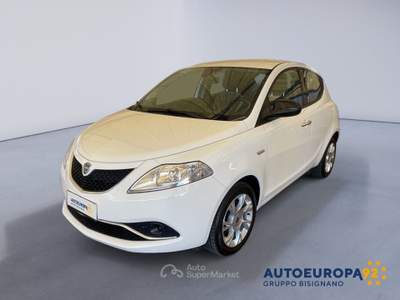 Lancia Ypsilon 1.2 69cv Platinum Bianco usata MONOPOLI