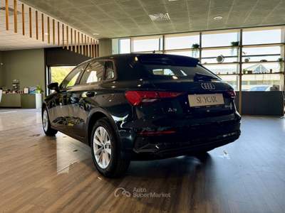Audi A3 30 g-tron S tronic Business Nero usata Foligno