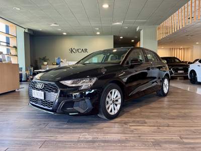 Audi A3 30 g-tron S tronic Business Nero usata Foligno