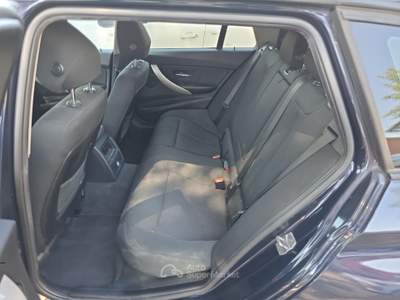 BMW Serie 3 318d F31 2015 Touring 318d Touring auto Blu/Azzurro usata Roma