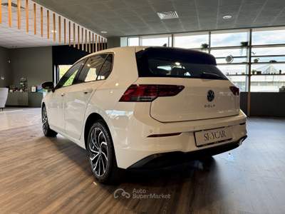 Volkswagen Golf 2.0 TDI SCR 85kW Life DSG Bianco usata Foligno