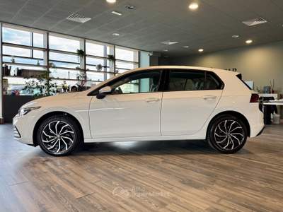 Volkswagen Golf 2.0 TDI SCR 85kW Life DSG Bianco usata Foligno