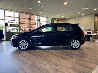 Volkswagen Golf 1.5 TGI Business BMT DSG Nero usata Foligno