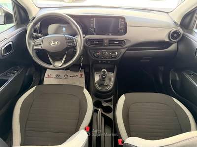 Hyundai i10 1.0 MPI A/T Connectline usata Castellammare di Stabia